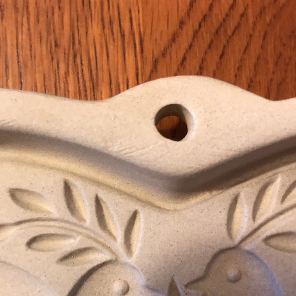 NWT Pampered Chef Peace on Earth Cookie Mold - Picture 3 of 8